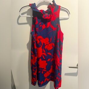 Small dress with tie neck